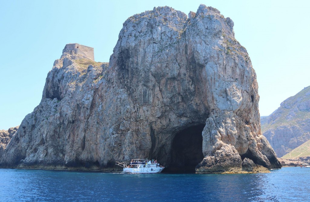 Many tripper boats bring boat loads of people to tour around the Egadi Islands