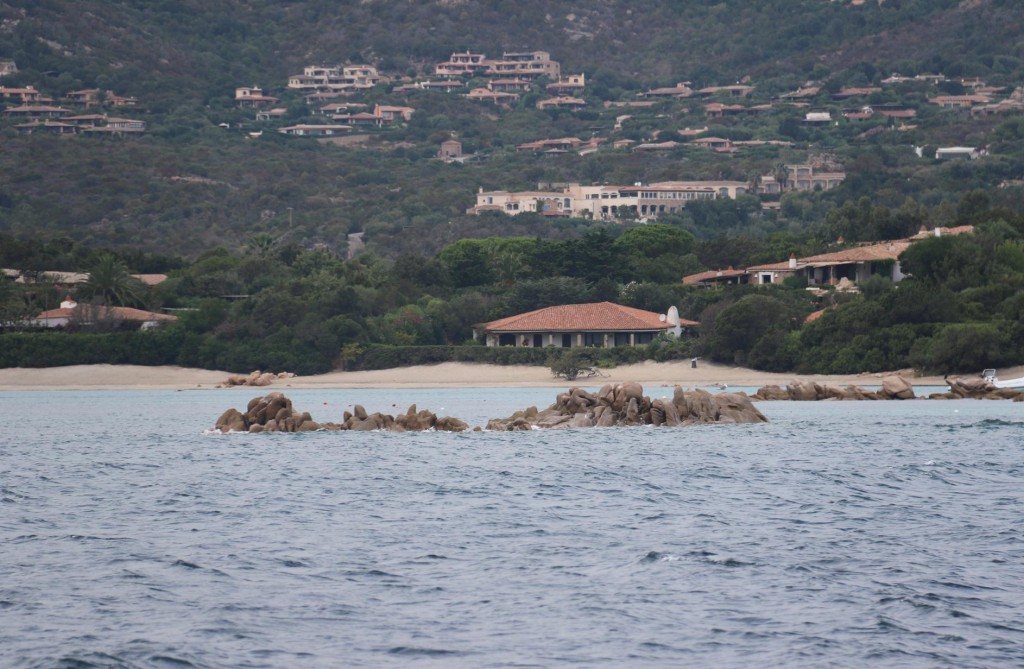 This is where all the rich and famous have their holiday homes