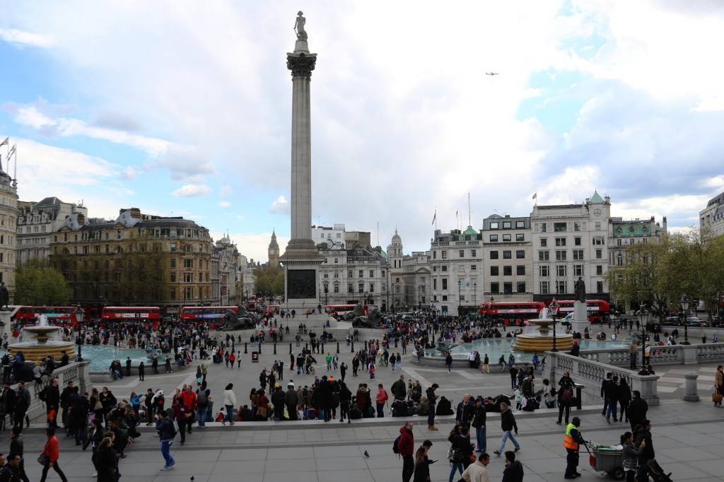 A walk through the very busy Trafalgar Square is always a must when visiting London!!