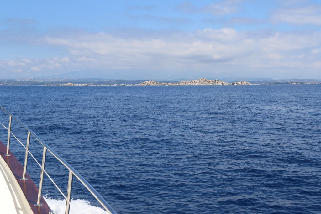 We leave the La Maddelena Islands and motor just a few miles north to Ile Lavezzi 